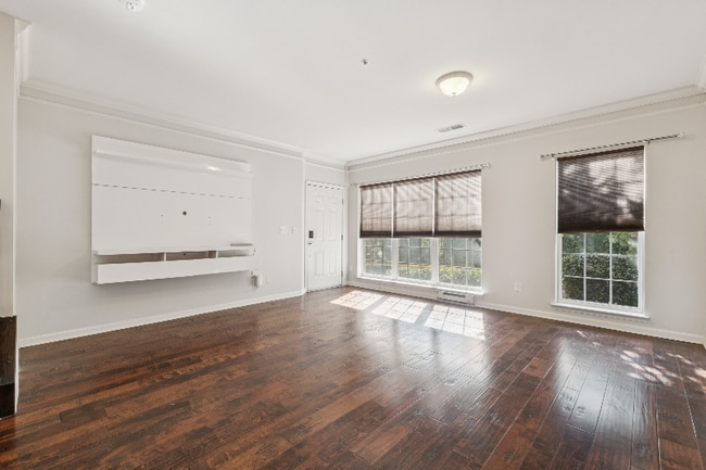 Foto del edificio - 15262 Torbay Way