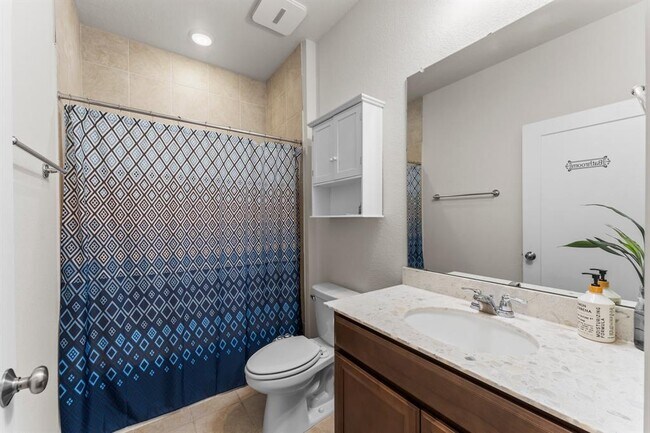 Building Photo - 3850 Chapman Bluff Dr