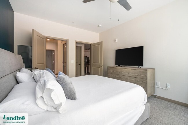 Building Photo - 151 E Blount Ave