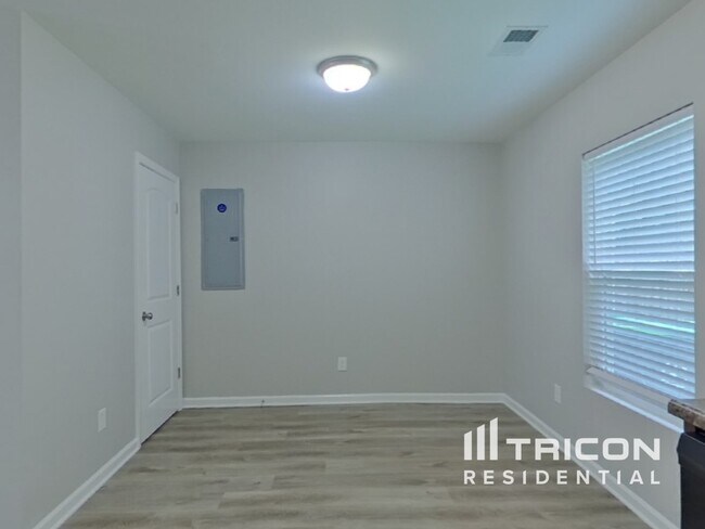 Building Photo - 171 Tybo Dr