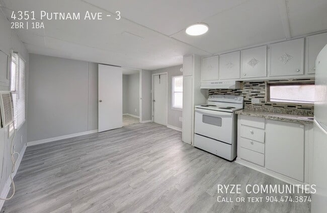 Building Photo - 4351 Putnam Ave