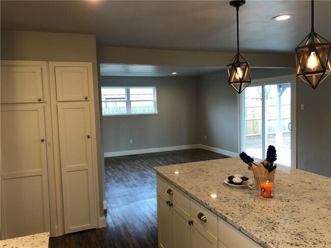 Foto del edificio - 2620 Keats Pl