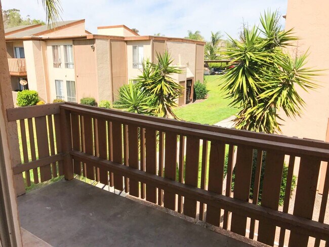 Private Balcony - 1051 Rock Springs Rd