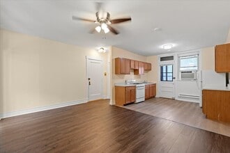 Building Photo - 2516 N Lincoln Ave