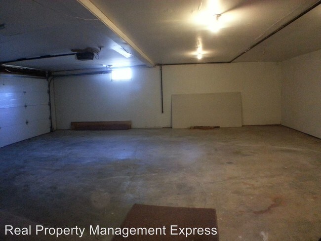 Building Photo - 4500 S Minnesota Ave