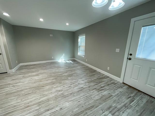 Building Photo - 2624 S Fannin Ave