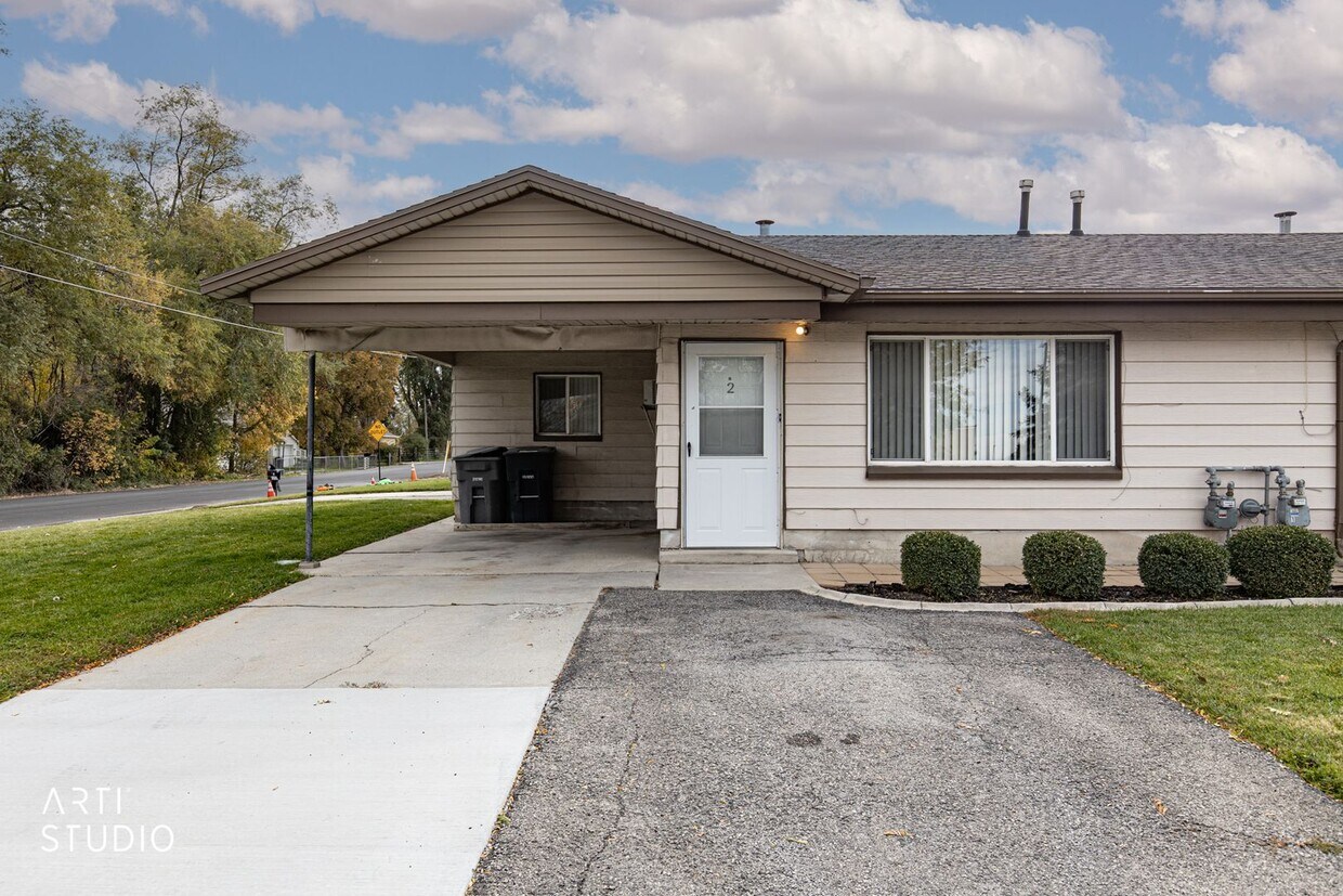 Foto principal - 2 Bedroom, 1 Bathroom South Jordan Duplex