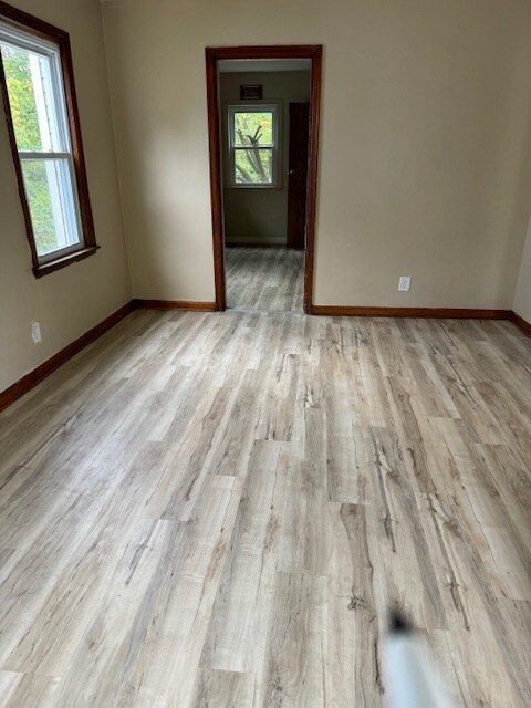 Foto del edificio - 2385 Joyce Ave