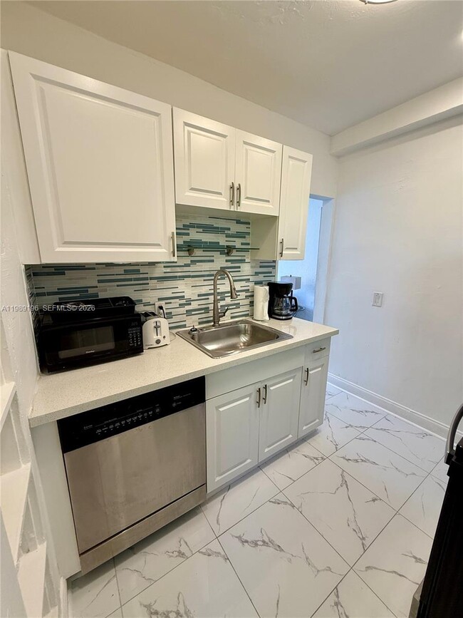 Foto del edificio - 1542 Jefferson Ave