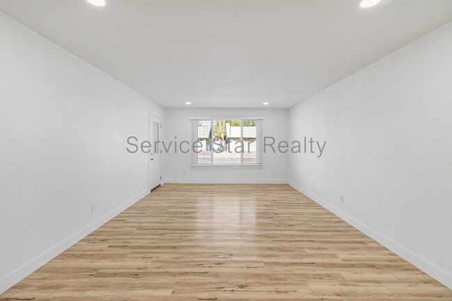 Foto del edificio - 2331 E Manhatton Dr