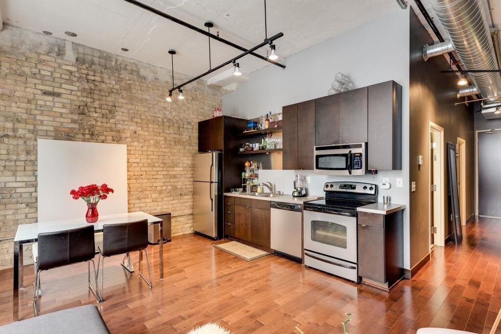 Primary Photo - 618 N Washington Ave