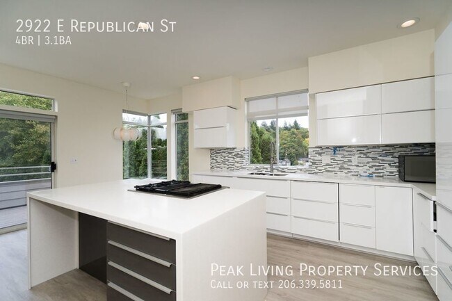 Building Photo - Madison Valley Huge 3bd/3.5ba Home!