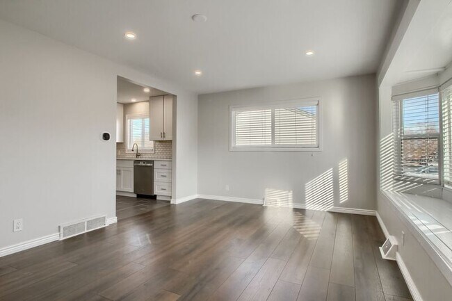 Foto del edificio - 1273 S Alcott St