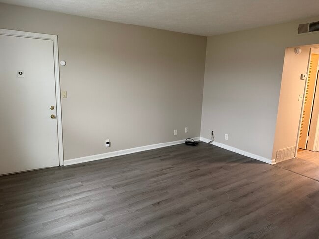 Building Photo - 1515 Steadmantown Ln