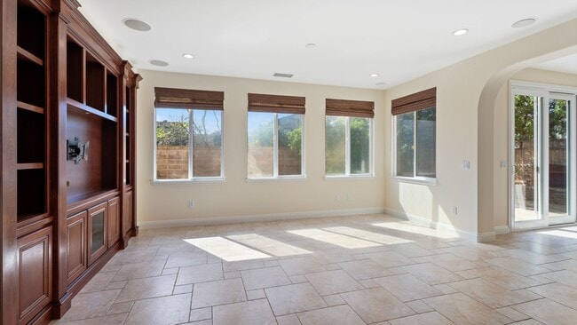 Foto del edificio - Stunning 4 Bedroom Home in Aliso Viejo!