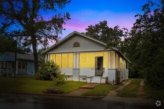 Building Photo - 2128 Early St