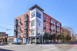 Building Photo - 200 Townsend St