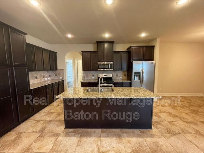 Building Photo - 7873 W Pelican Lks Ave