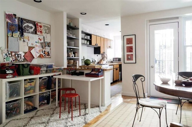Foto del edificio - 139 W 95th St