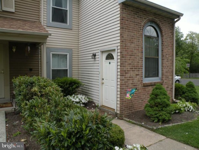 Foto del edificio - 27 Loggers Mill Rd