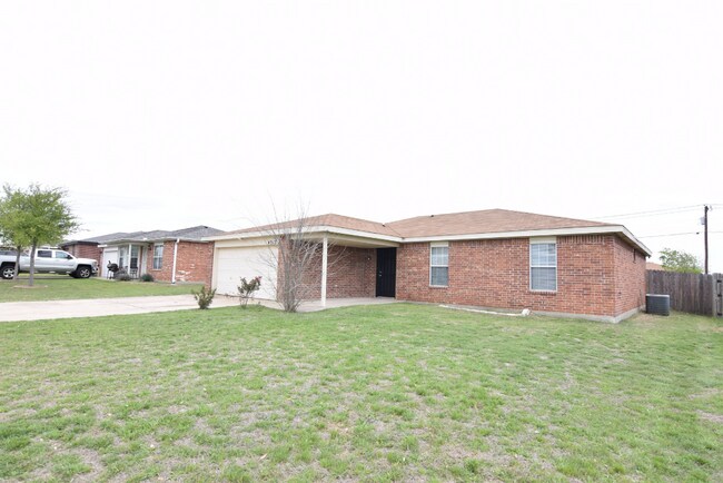 Building Photo - 4313 Matt Dr