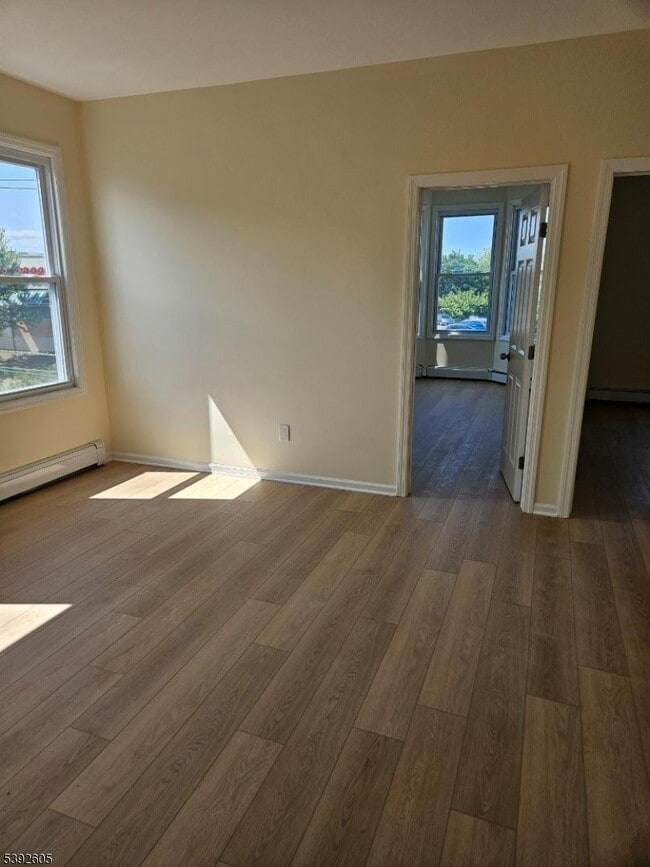 Building Photo - 372 Bergen St