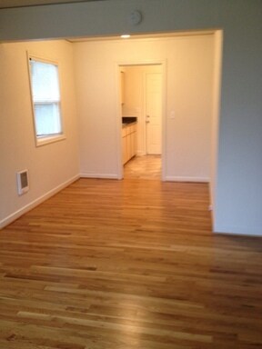 Building Photo - 6617 N Greeley Ave