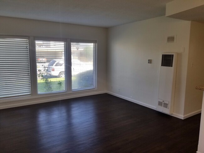 Foto del edificio - 7322 Neo St