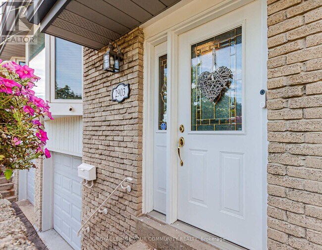 Building Photo - 2903 Salerno Crescent