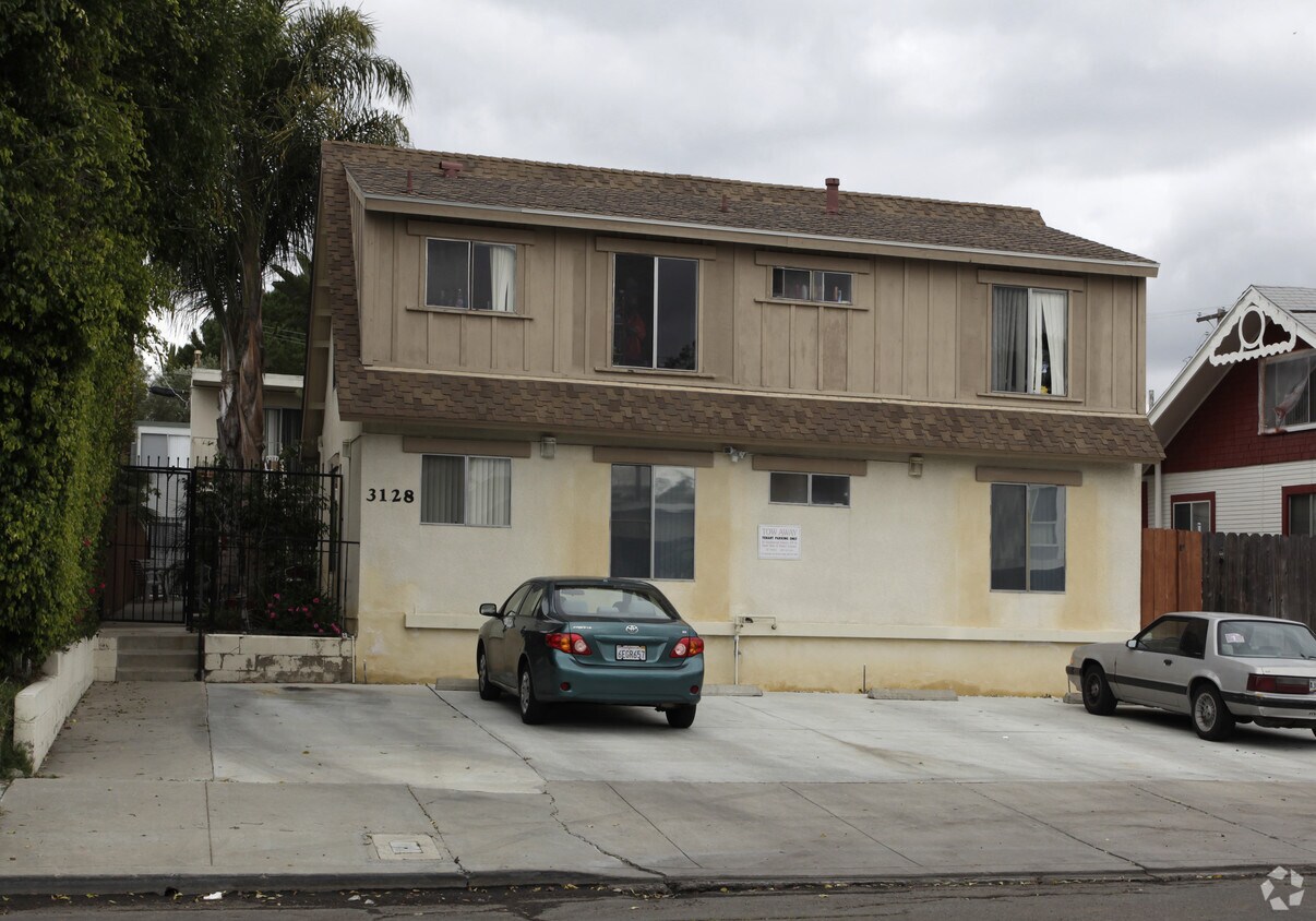 Building Photo - 3128 Collier Ave