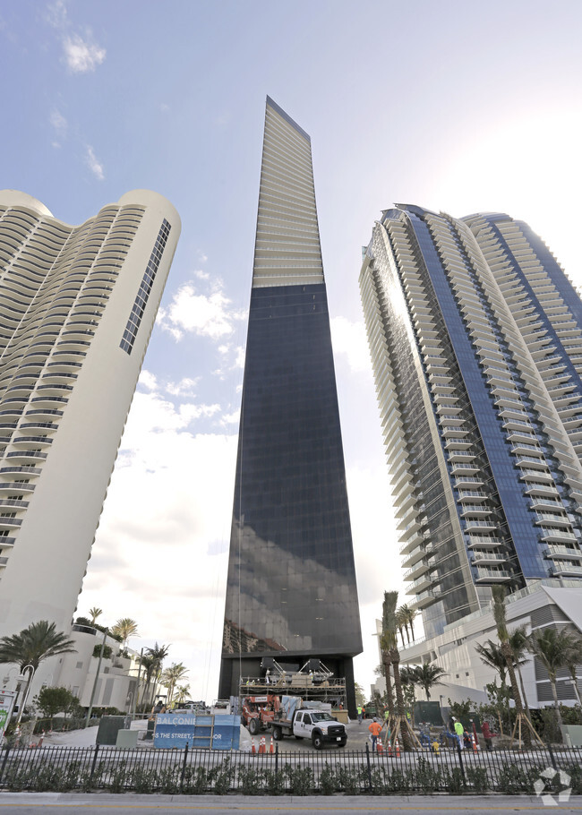 Foto del edificio - Muse Residences Sunny Isles