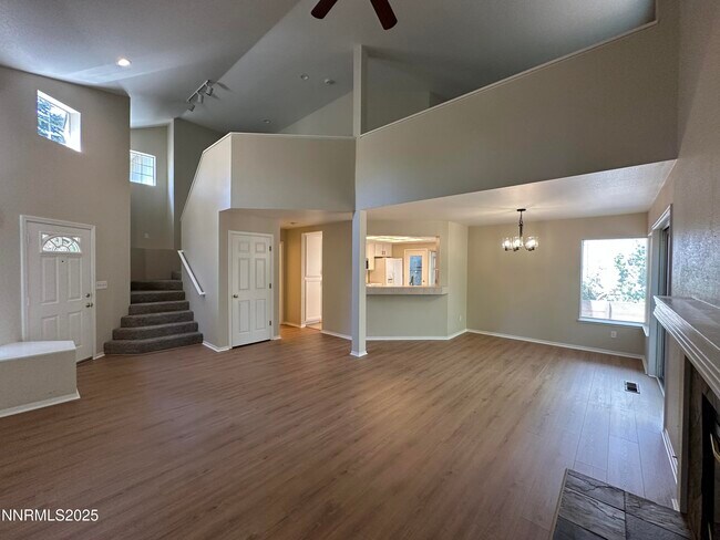 Building Photo - 2635 Alpine Creek Rd