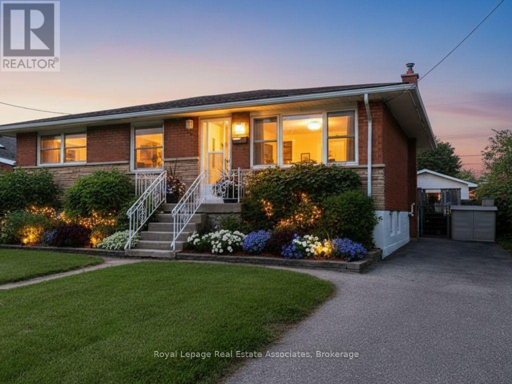 Photo du bâtiment - 60 Toby Crescent