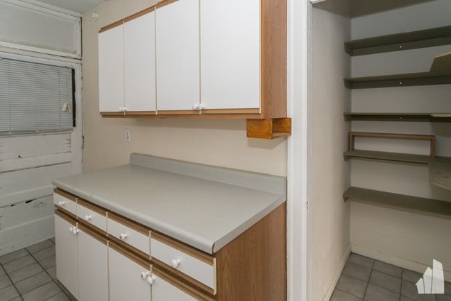Foto del edificio - 5208 N Damen Ave