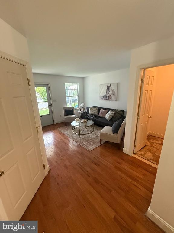 Foto del edificio - 1202 Rosegate Ct