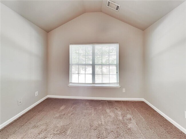 Building Photo - 531 Tufton Tr