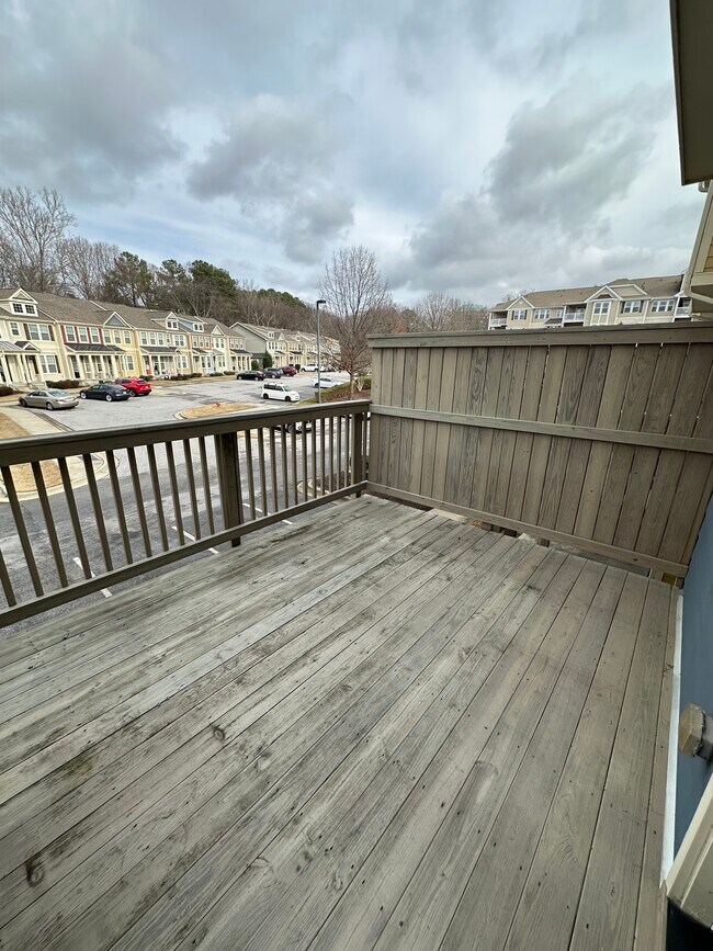 Building Photo - 2821 Wilshire Hill Dr