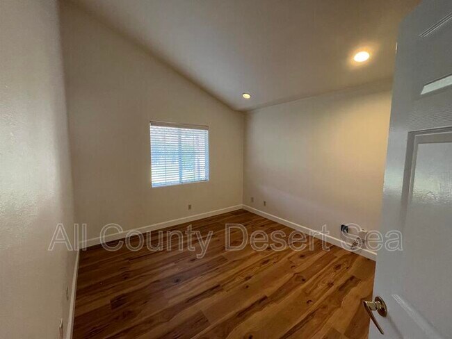 Building Photo - 11751 Emerald St