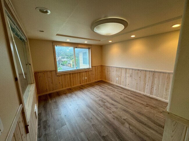 Building Photo - 1026/A/