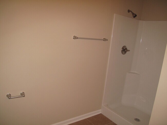 Building Photo - 105 Connor Lp