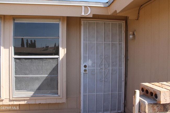 Building Photo - 11435 Sundrop Ct