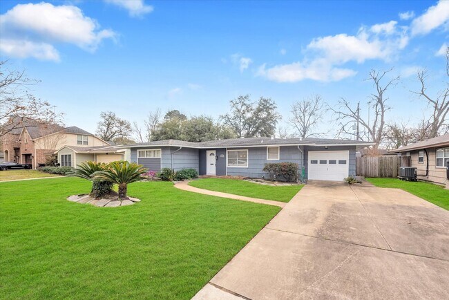 Foto del edificio - 5321 Pagewood Ln