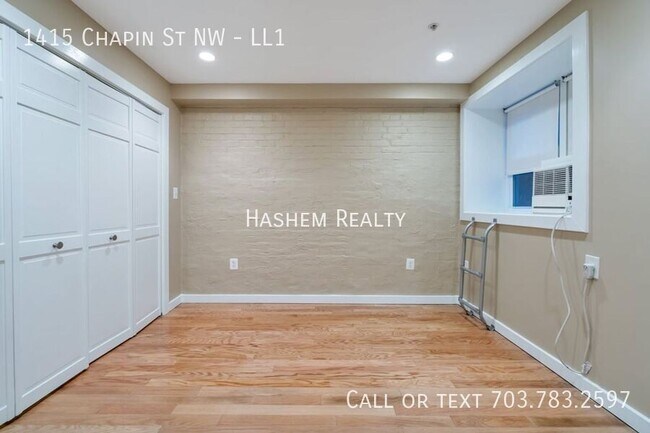 Foto del edificio - 1415 Chapin St NW