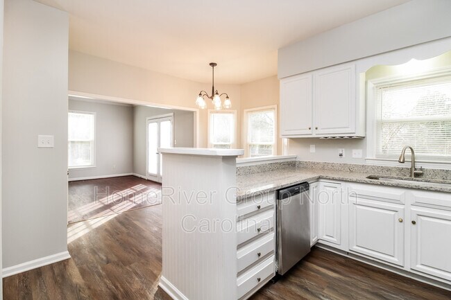 Building Photo - 2303 Bayleaf Ct