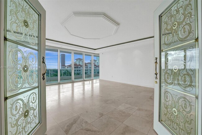 Foto del edificio - 19955 NE 38th Ct