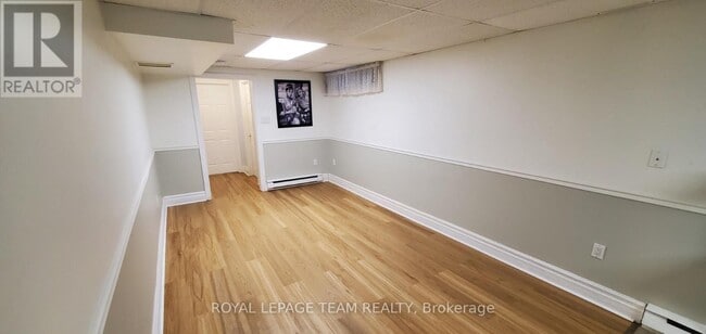 Building Photo - 2064 River Rd