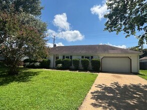 Building Photo - 1304 Warner Hall Dr