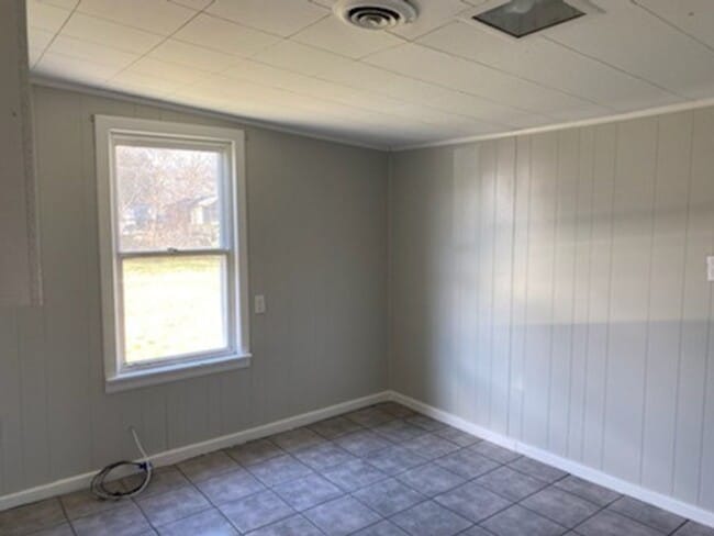 Building Photo - Updated 2BR Plain Local Ranch for Rent