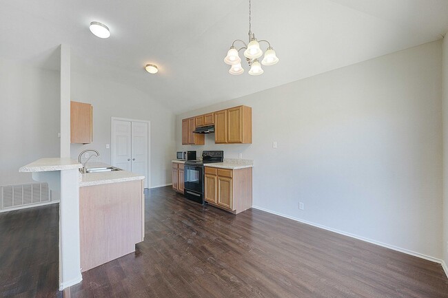 Building Photo - Great 3/2 in Taylor, Texas