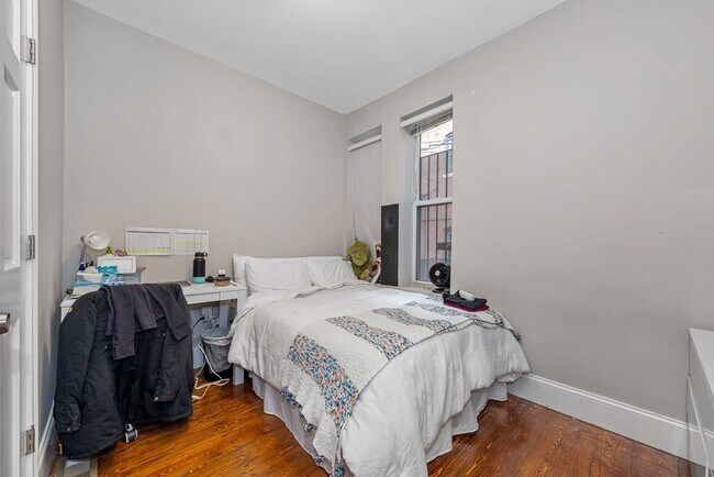 Building Photo - 15 Sewall St